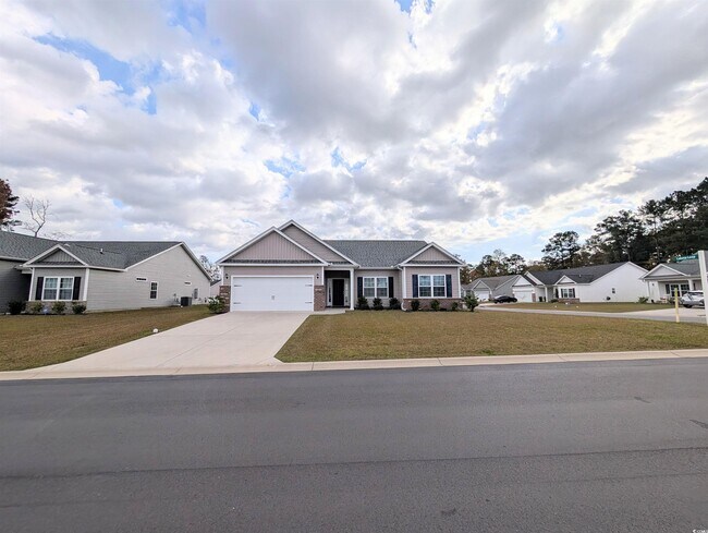 Building Photo - 351 Lakota Lp