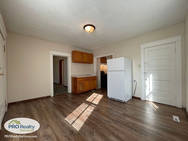 Foto del edificio - 3 Bedroom Plus Den Home