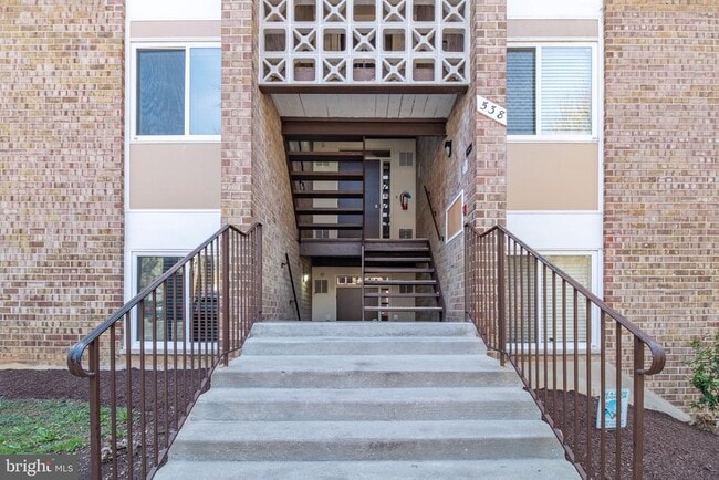 Building Photo - 538 Wilson Bridge Dr