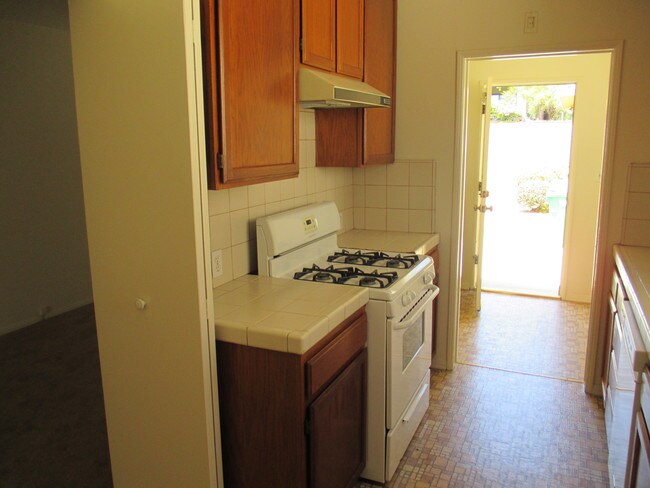Kitchen - 701 Anderson St