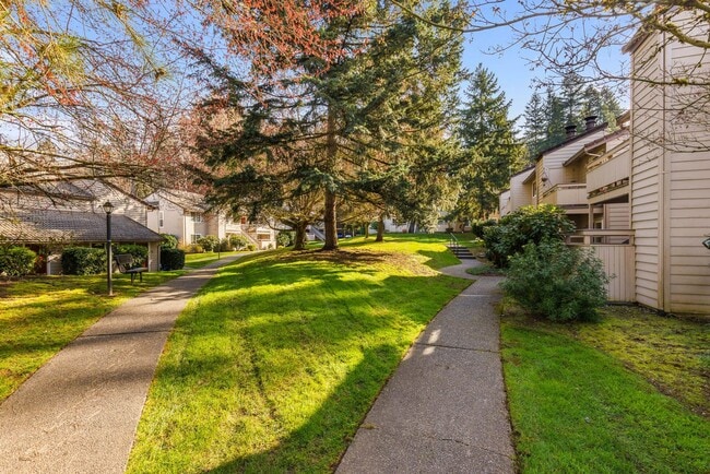 Building Photo - 14200 171st Ave NE