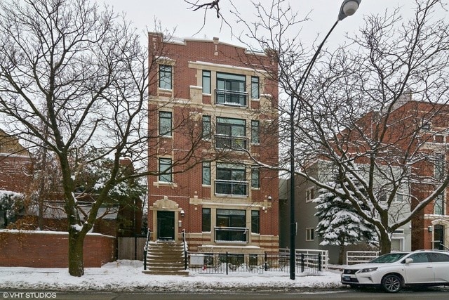 Building Photo - 1827 N Larrabee St