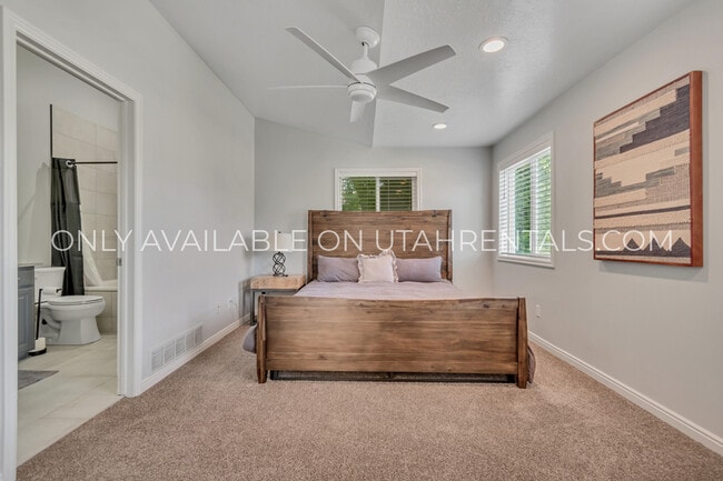 Foto del edificio - 232 W 200 N