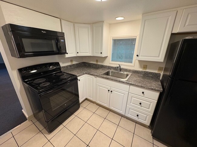 Photo - 121 13th Ave E Apartment