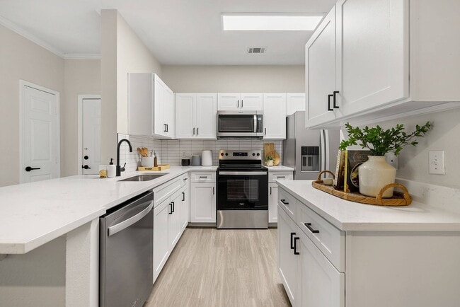 Building Photo - Bell Stonegate