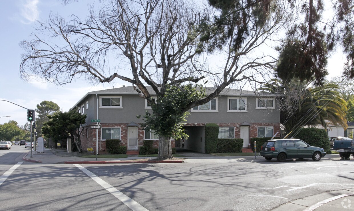 Primary Photo - 5 Nimitz Ave
