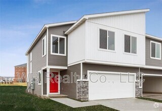 Building Photo - 9758 Crestview Dr