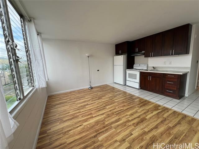 Building Photo - 1650 Kanunu St