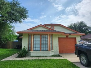 Building Photo - 18119 Twin Creek Dr