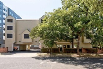 Building Photo - 2510 San Gabriel St