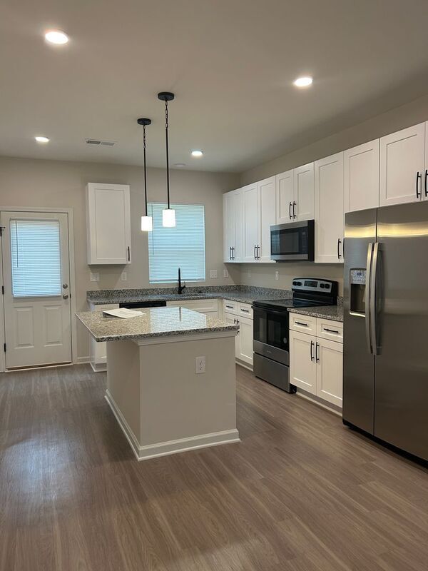 Foto del edificio - 107 Rhyne Ave