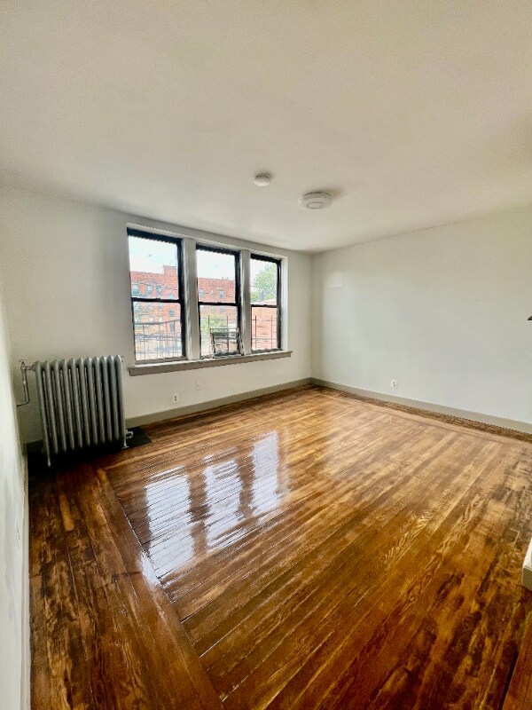 Building Photo - 354 Bergen Ave