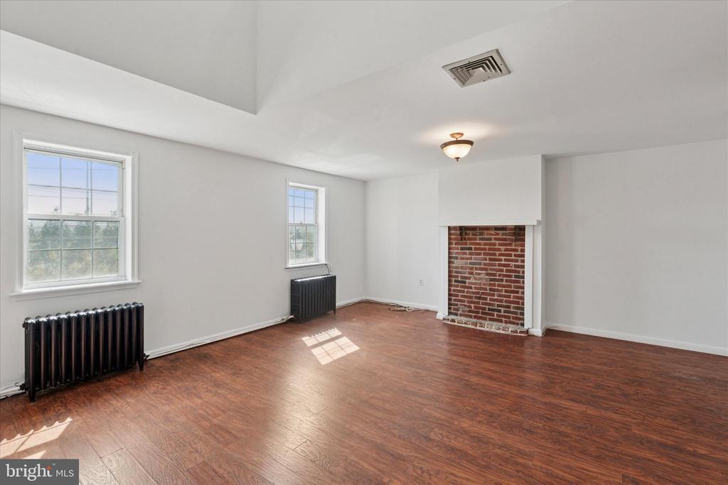 Foto principal - 2972 Richmond St