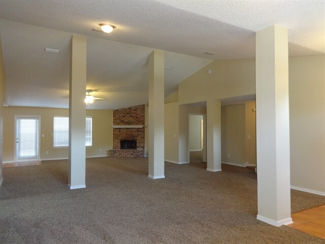 Building Photo - 9868 Oxford Station Drive
