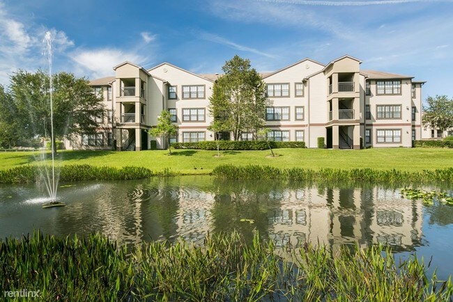 Foto del edificio - 2040 Brandon Crossing Cir