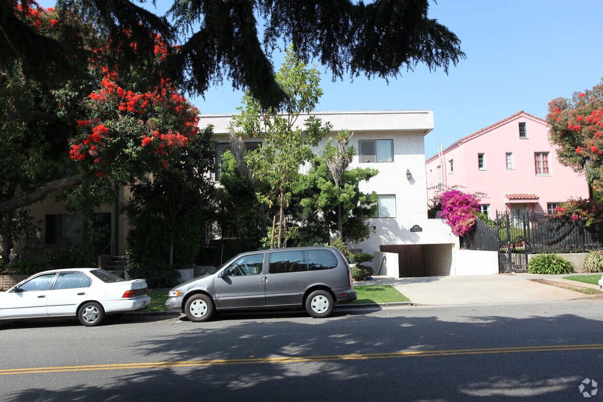 Foto del edificio - 818 11th St