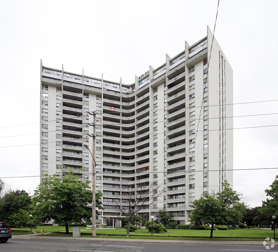 Trillium Apartments Apartments 1501 Woodbine Ave Toronto, ON