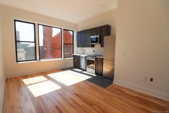 Building Photo - 253 State St