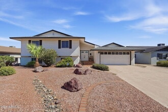 Building Photo - 1628 E Hermosa Dr