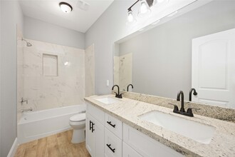 Building Photo - 4651 Mallow St