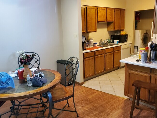 Building Photo - 17065 Sandalwood Creek Dr
