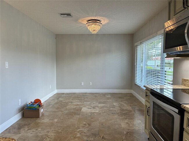 Foto del edificio - 2680 Fitzhugh Rd