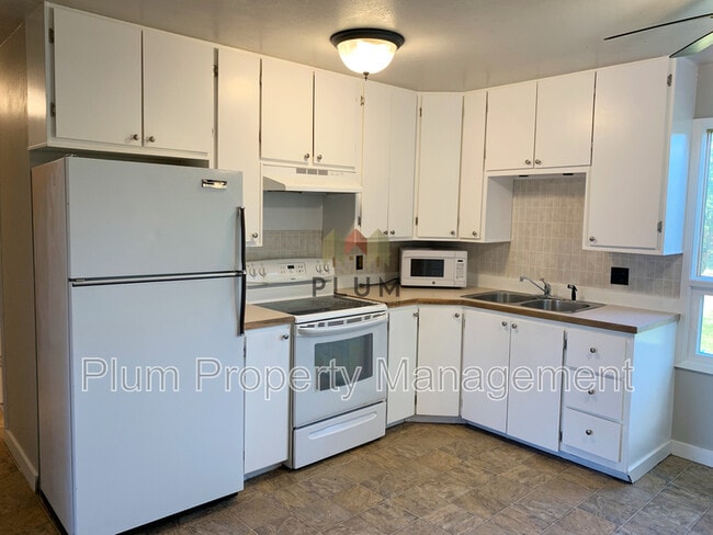 Building Photo - Lease Pending | 2318 South 10th Street West
