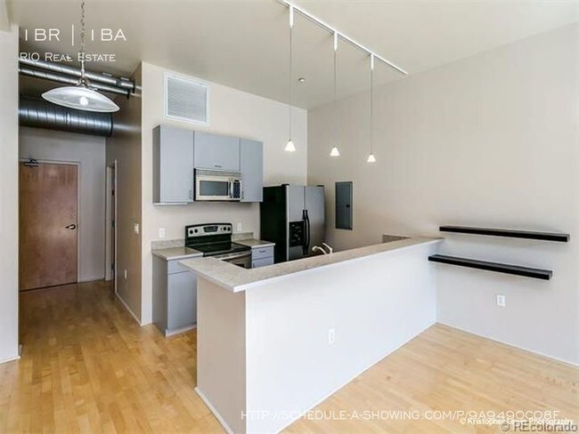 Foto del edificio - 3100 Huron St