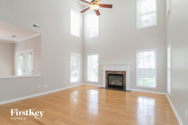 Foto del edificio - 220 Ivystone Ct
