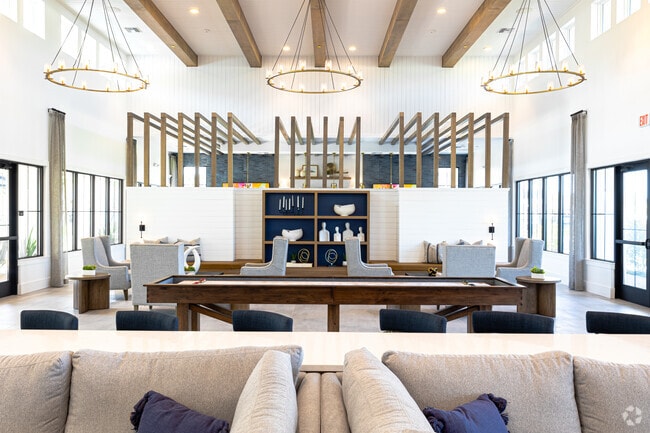 Resident Lounge - Harper Grove