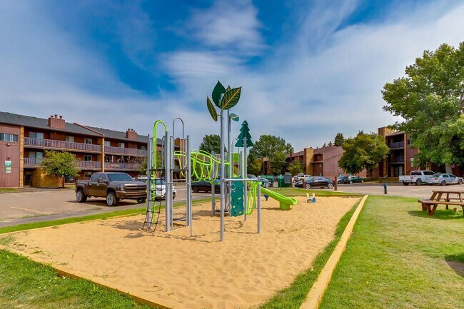 Photo du bâtiment - Glenwood Village