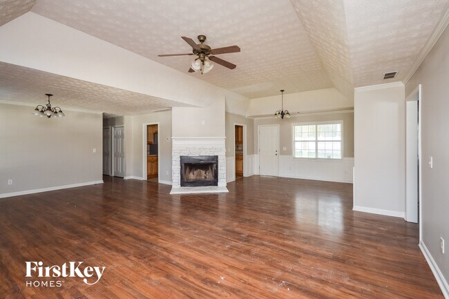 Foto del edificio - 145 Vinny's Way