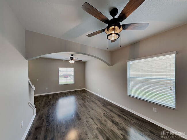 Foto del edificio - 13805 Newport Shores Dr