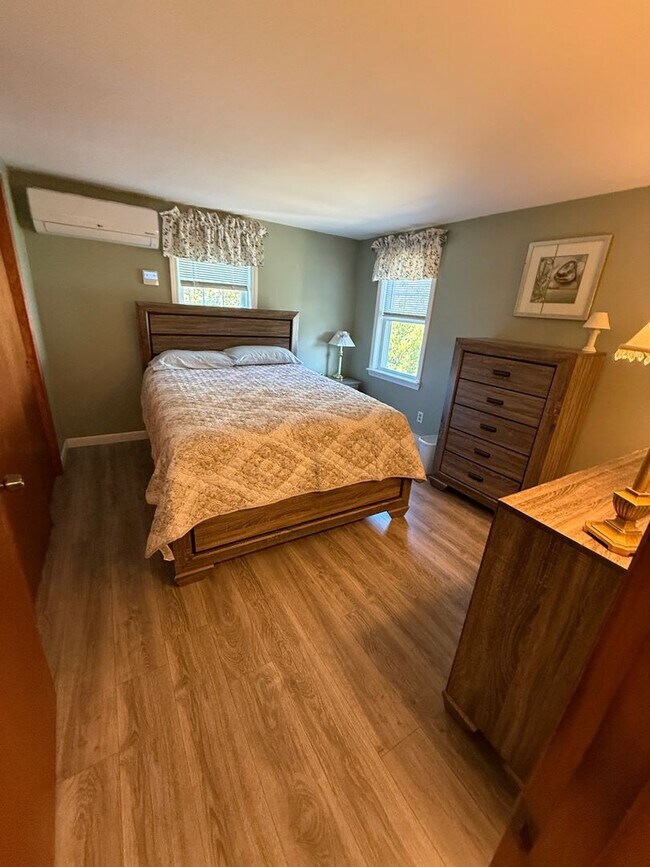 Foto del edificio - A two bedroom, 1 bath unit in a Townhouse style Duplex