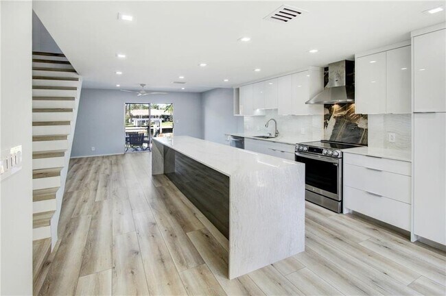 Foto del edificio - 2659 NE 15th St