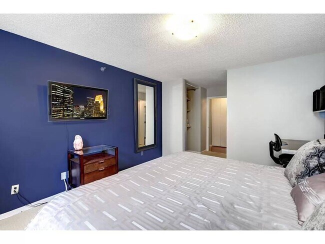 Bedroom - 401 S 1st St
