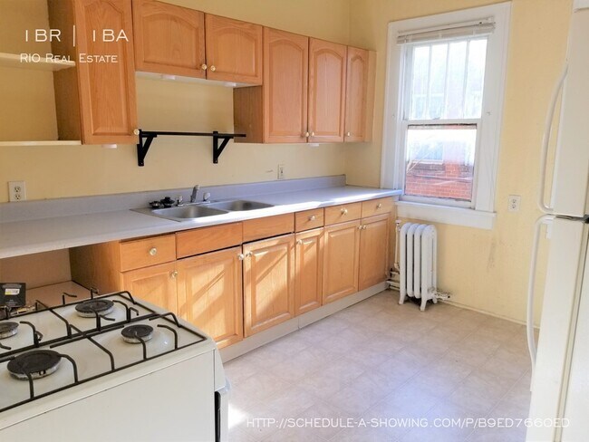 Foto del edificio - 975 N Washington St