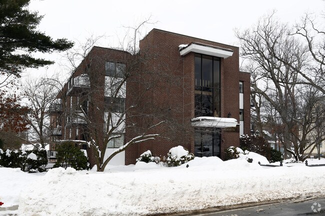 Foto principal - Woodbridge Heights