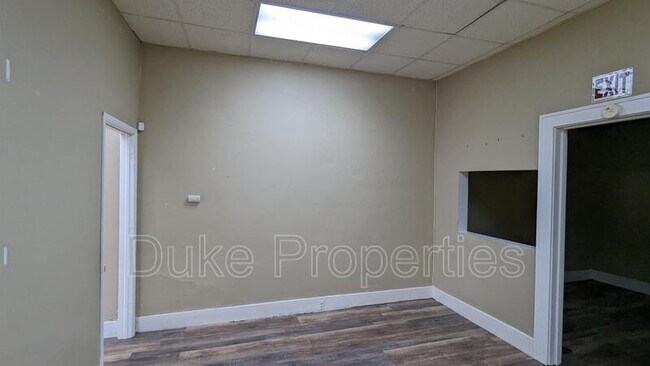 Foto del edificio - 659 Thurston Rd