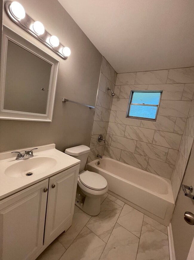 Foto del edificio - Geary Drive in Selbrook