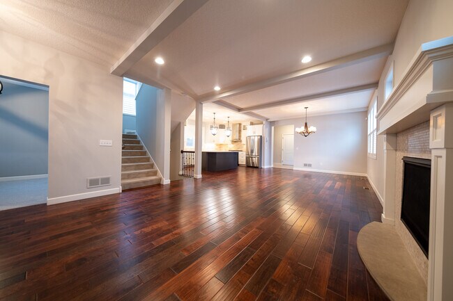 Foto del edificio - 5029 Hankerson Ave