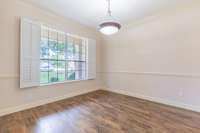 Foto del edificio - 1806 Three Forks