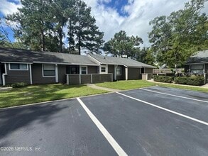 Building Photo - 8428 Long Meadow Cir N