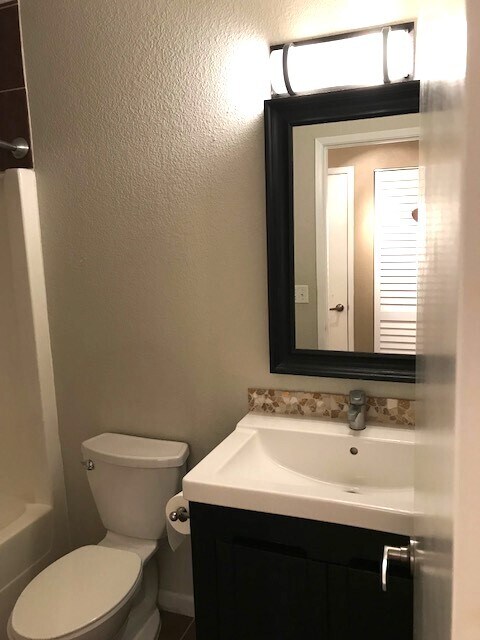 Bathroom 1 - 3183 Wayside Plz