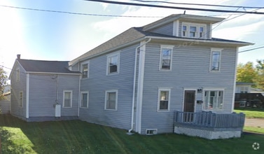 Building Photo - 760 Mt Carmel St