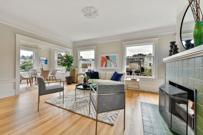 Building Photo - 135 Carl St. #6