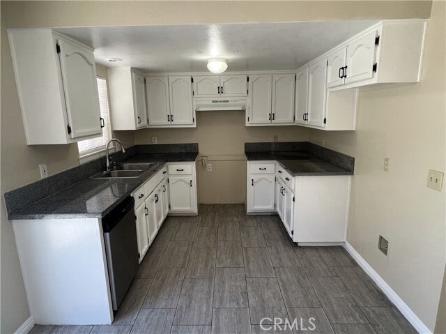 Building Photo - 1077 E 71st Way