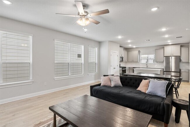 Foto del edificio - 1012 Legend Milton Ln