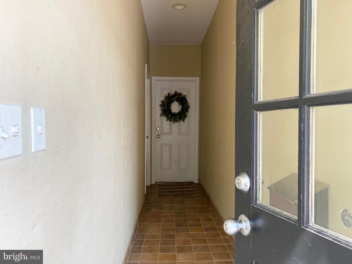 1402 S Hanover St Unit 1, Baltimore, MD 21230 Apartment for Rent in