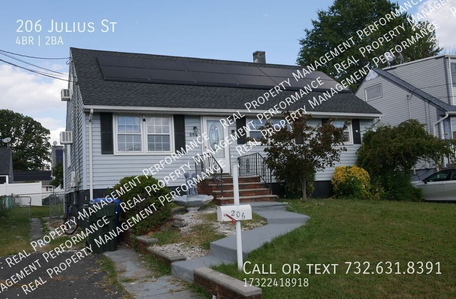 Primary Photo - 206 Julius St